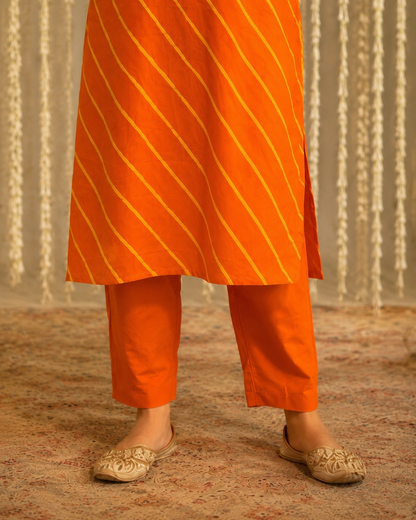 Kesari Adaa Leheriya Cotton Kurta Pant Set